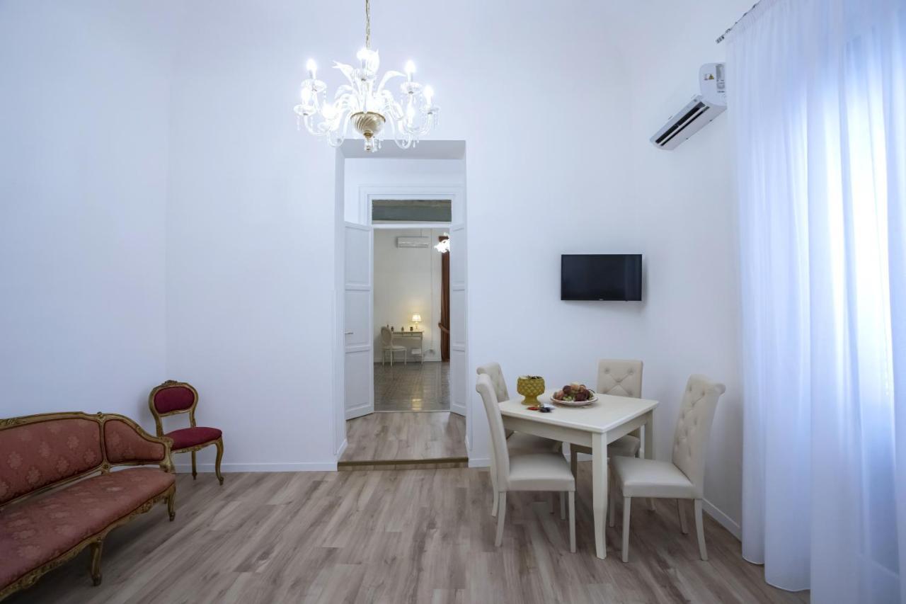 Terre D'Oro, Appartamento Di Lusso In Centro Citta Palermo Bagian luar foto