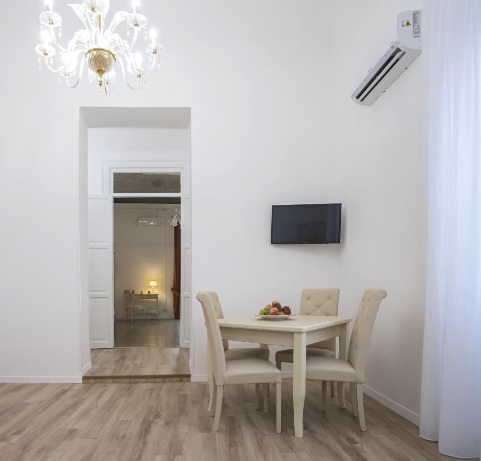 Terre D'Oro, Appartamento Di Lusso In Centro Citta Palermo Bagian luar foto