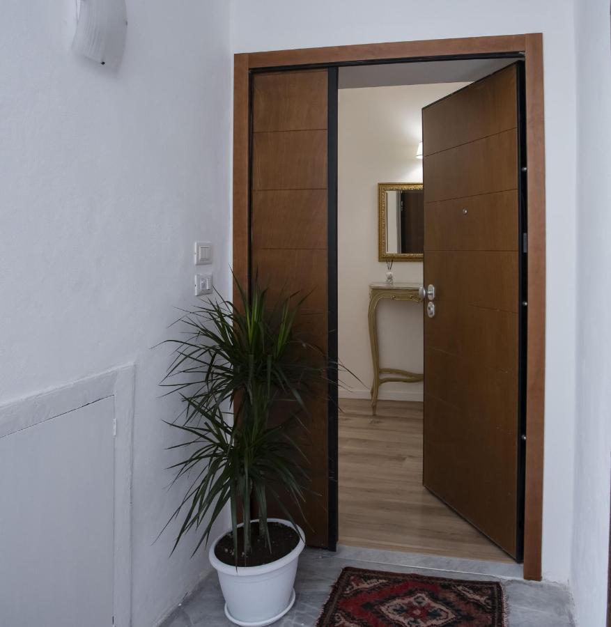 Terre D'Oro, Appartamento Di Lusso In Centro Citta Palermo Bagian luar foto